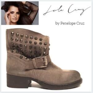 Lola Cruz Moto Boots suede studded NEW SIZE 37 EU / 6.5 US - BOHO